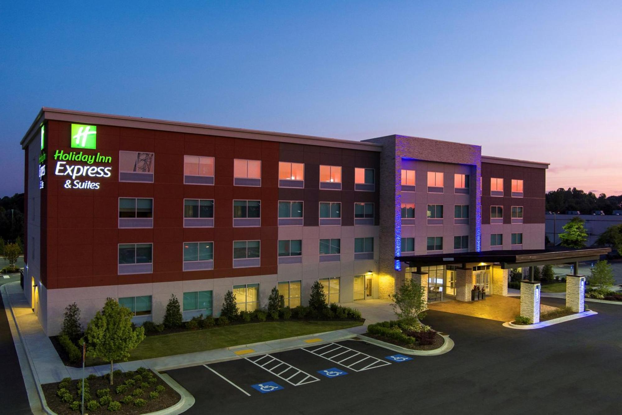 Holiday Inn Express & Suites Ґріффін Екстер'єр фото